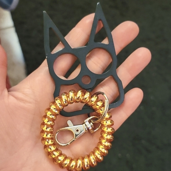 "Stabby Tabby"©️ Self Defense KittyCat Key Chain w/ Wristband 🔑 "Bottle Opener" - Picture 6 of 16